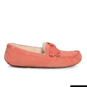 Ugg Dakota bow slipper